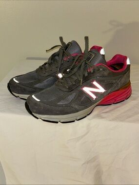New Balance 990V4 Classic Running Shoes